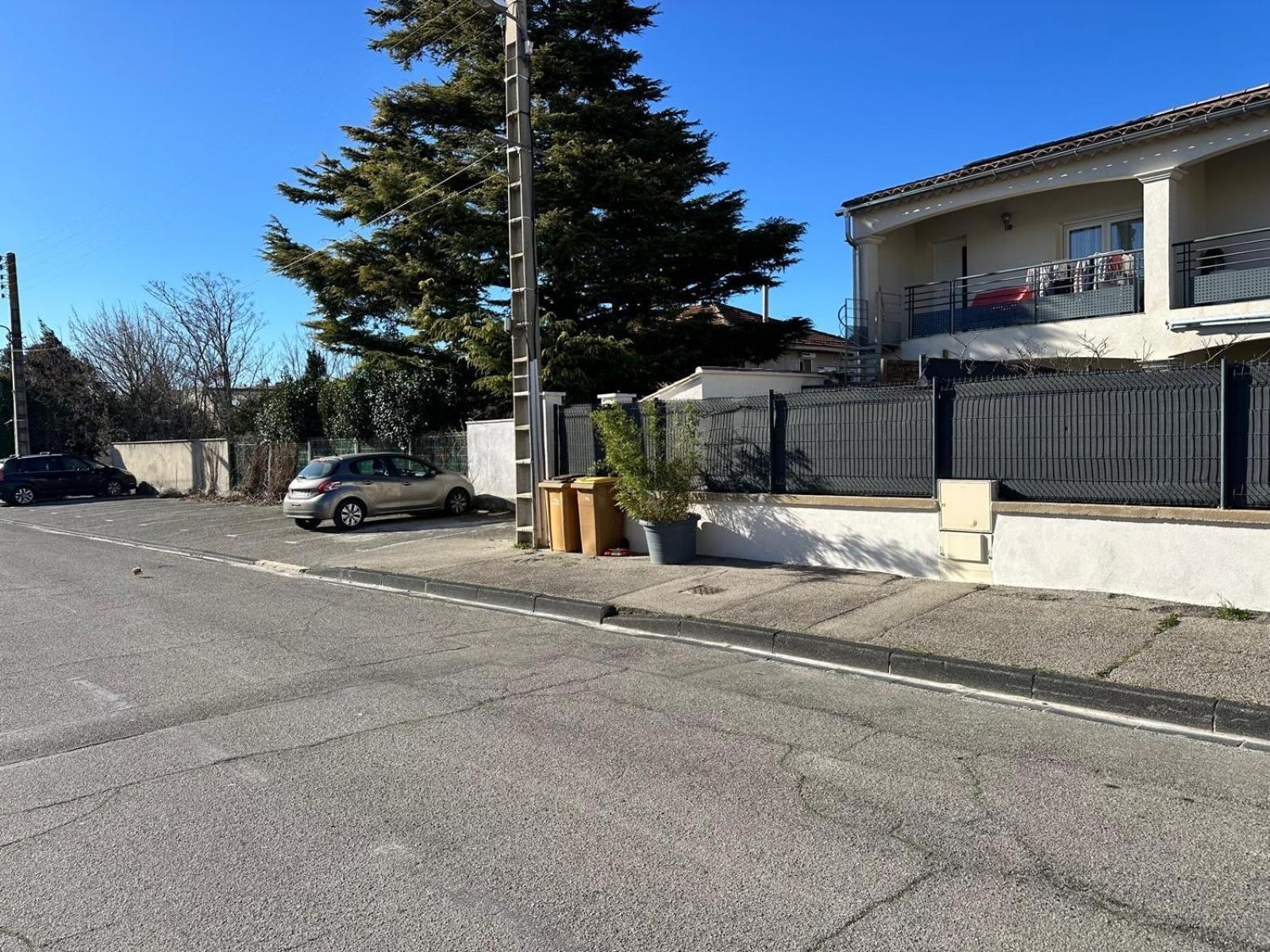 Appartement T2 Avec Terrasse Et Cour Clavaillan Exterior foto
